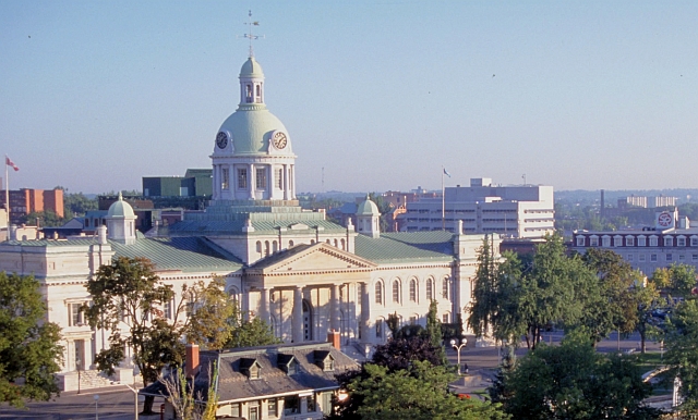 Das Rathaus in Kingston